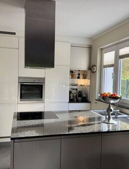 Elegante Gartenwohnung im Atrium - Stilvolles Wohnen in Königsdorf - Frechen