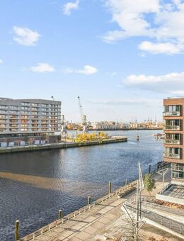 Lichtdurchflutete Maisonette-Wohnung mit Blick zur Elbe und zur Elbphilharmonie - Hamburg