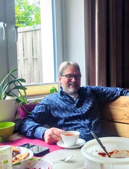 Ich suche eine ehrliche Frau zwischen 45 und 60, die an einer ernsthaften Beziehung interessiert ist - Hamburg Harburg