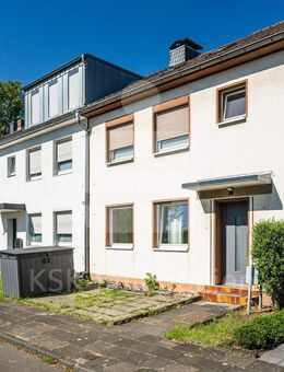 Sanierungsbedürftiges Zweifamilienhaus mit Potential in Neu-Ehrenfeld! - Köln