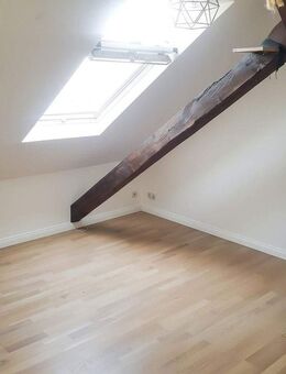 Schöne 3,5- Zimmer Dachgeschoss Wohnung mit Gartenmitbenutzung - Luckenwalde