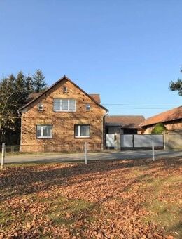 Interessanter 3-Seiten-Bauernhof mit angrenzender Wiese in Rohne - Schleife