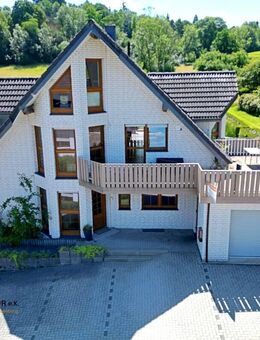 Raum für Familien und Generationen - Haus mit vielfältigen Wohnmöglichkeiten in Marienheide - Marienheide