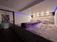 LUXUS Hausboot - 3 Etagen - 100m² Wohnen + 120 m² SONNENTERRASSE - Kamin, Kino, komplett individuell - Berlin