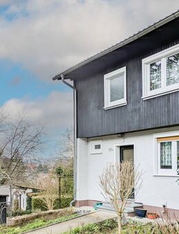 Gelegenheit für Selbstnutzer oder Anleger: Reihenendhaus in ruhiger Süd-Lage mit schönem Garten - Erbach (Hessen)