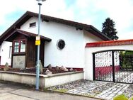 Attraktives Einfamilienhaus mit großem Grundstück & Ackerland in ruhiger Ortsrandlage! - Oberhausen-Rheinhausen