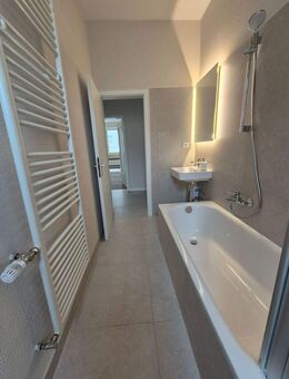 Erstbezug nach Komplett-Renovierung - Dortmund