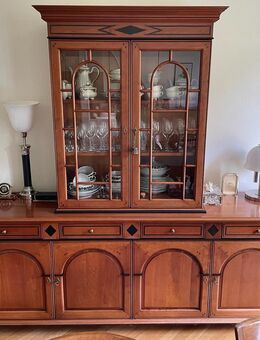 Kirschbaum Esszimmer sucht neuen Inhaber - Bonn