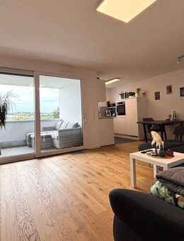 Moderne 2,5 Zimmer Wohnung mit Balkon - Bietigheim-Bissingen