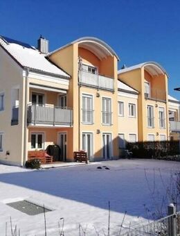 Lichtdurchflutete Dachgeschoßwohnung, 2 ZKB mit Balkon und Tiefgaragenplatz im Norden von Ingolstadt - Ingolstadt