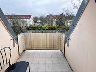Dachwohnung mit wunderbaren Ausblick und Balkon in Niederschönhausen. - Berlin
