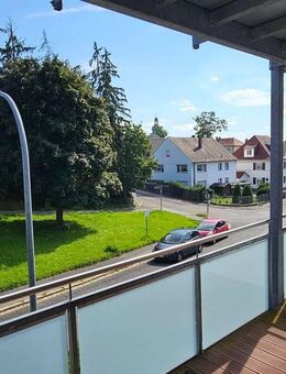 Einziehen und Wohlfühlen - Attraktive 2 Zimmer Wohnung mit Balkon am Fuße des Mariahilfbergs - Amberg