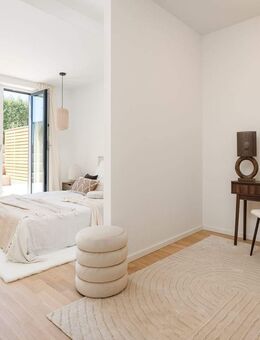 Open House 02.11.2025 von 12:00-15:00 Uhr / 3-Zimmer-Maisonettewohnung mit großem Garten am Schweriner See - Schwerin