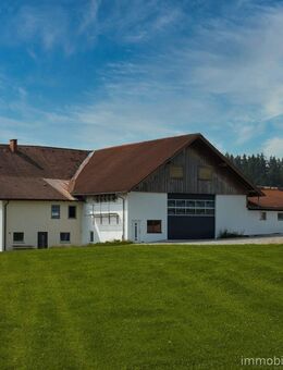 Bauernhaus in Alleinlage mit 15 000 m² Grund bei Kempten - Wiggensbach