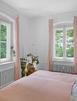 Lichtdurchflutete Altbauwohnung auf Erbpachtgrund - Berlin