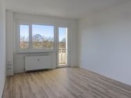 Komplett modernisierte 4-Raum-Wohnung - Cölpin