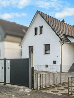 Modernisiertes Wohnhaus mit Wellnessbereich und nutzbarem Wohnkeller - Bremen