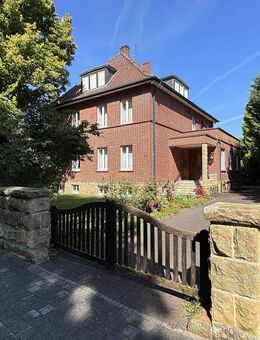 Herrschaftlich Wohnen mit Stil - Einfamilienhaus mit Geschichte und Charakter - Steinhagen (Nordrhein-Westfalen)