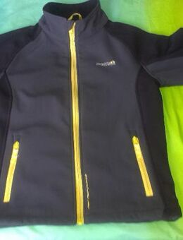 Softshelljacke schwarz-grau Gr. 152 + grün/blau Gr. 146/152 - Baunatal Zentrum