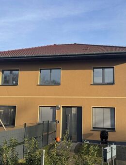 Traumhafte 4 Raumwohnung mit Garten in einer Villa "Am Kirschgarten" - Berlin