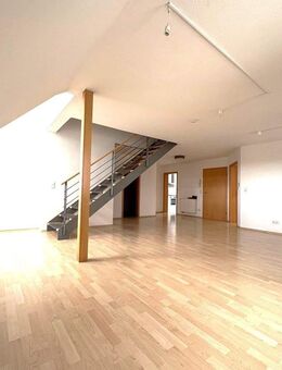 Schick, modern und familienfreundlich ! Wunderschöne 5 Zi. Maisonette Wohnung - Owen