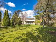 renovierungsbedürftige Stadtvilla mit Pool & Dachterrasse in absolut ruhiger Lage Waldperlach's - München