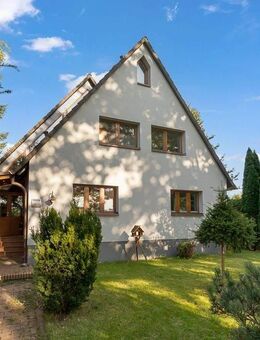 Lichtdurchflutetes Architektenhaus - Leben, wo Wohnen auf Natur trifft - Hamburg