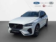 Volvo XC60, B4 D AWD Plus Dark, Jahr 2022 - Jena