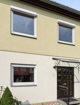 Charmantes Reihenmittelhaus in exponierter Lage in Bayreuth - sofort bezugsfrei! - Bayreuth