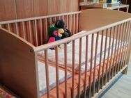 Baby und Kleinkinderbett mit Matratze - Echzell