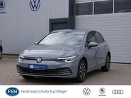 VW Golf, 2.0 TDI VIII Active AID SI, Jahr 2022 - Rostock