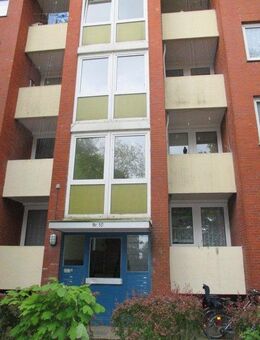 Vermietete 4 Zi.-ETW mit 2 Balkonen im 3.OG in Emden-Barenburg - Emden