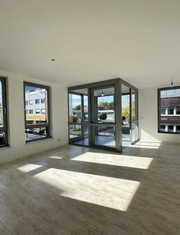 Moderne lichtdurchflutete 2-Raum Wohnung mit Wintergarten im Essener Westviertel in Uninähe - Essen