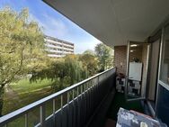 Helle vier Zimmer-Wohnung mit Blick ins Grüne Komfort mit Aufzug und Stellplatz in Bonn-Auerberg - Bonn