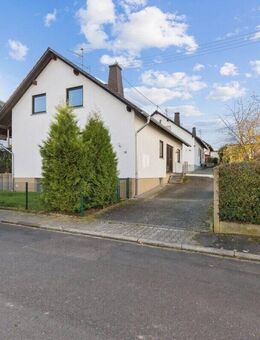 Provisionsfrei - Familienfreundliches Haus mit klugem Schnitt in ruhiger Seitenstraße - Idstein