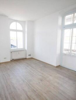 Komplett sanierte 3-Raum-Wohnung mit großer Dachterrasse mitten im Zentrum von Annaberg-Buchholz!! - Annaberg-Buchholz