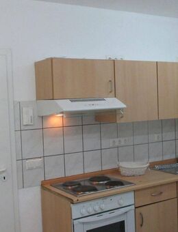 Modern Apartment mit Küche und Möbel in beste Lage - Kerpen (Kolpingstadt)