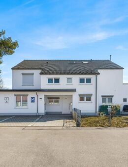 Traumhaftes Einfamilienhaus mit separater Praxisfläche und sonneverwöhntem Garten - Hügelsheim