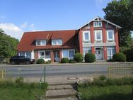 Ihlienworth bei Nordseebad Otterndorf, Für Kapitalanleger gepflegtes Dreifamilienhaus mit Garage & Garten sowie Gartenhaus. - Ihlienworth