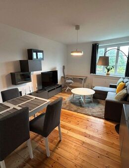 Exkl. hochw. möbl. ETW im orginal Altbau | hochw. EBK | Balkon - Berlin