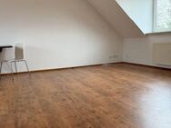 Geräumige 2,5-Zimmer-Dachgeschoss-Whg. - Elmenhorst (Landkreis Herzogtum Lauenburg)