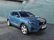 Volvo XC40, Core, Jahr 2024 - München