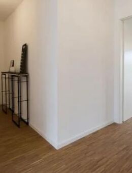 Schöne 3 Zimmer-Wohnung mit Balkon - Lüneburg