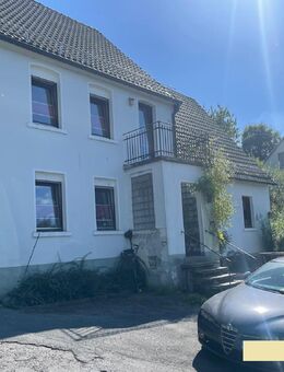 Freistehende 1 - 2-Fam.-Haus-Villa mit schönem Garten und 3 Garagen! - Hemer