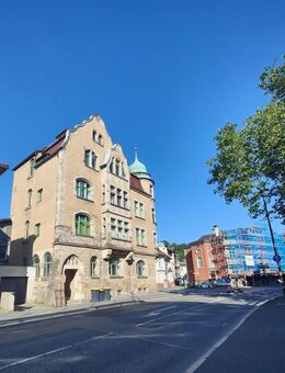 Sonnige Eigentumswohnung in historischer Jugendstilvilla - Garage inklusive - Coburg