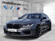 BMW M5, Competition M Driver s Package Soft Close, Jahr 2020 - Freiberg