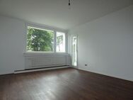 *** modernisierte 2-Zimmer-Wohnung mit Balkon und Aufzug! *** - Mülheim (Ruhr)