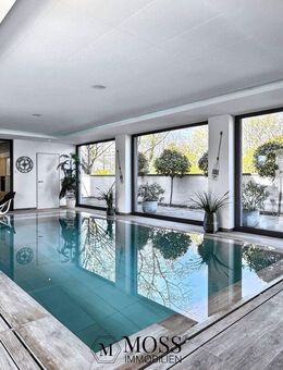 Luxus pur am Fuße des Tunibergs - traumhafte Unternehmervilla mit Innenpool und Gewerbeeinheiten - Freiburg (Breisgau)