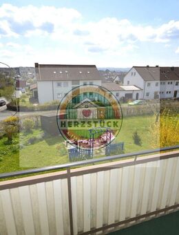 Sonnige, stadtnahe 2-Zimmer-Wohnung mit Süd-West-Balkon zu vermieten - Kulmbach