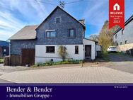 Für Handwerker: Renovierungsbedürftiges Fachwerkhaus mit Potenzial auf 906?m² Grundstück! - Nister-Möhrendorf